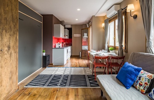 Navacerrada Apartamento | Espectacular estudio con A/C (frio y calor) e internet localizado en el centro de Navacerrada!