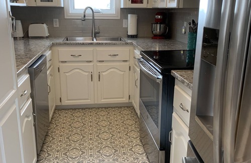 Summerside Casa | Amazing sunrise and sunsets, 10 minute walk to shore of Malpeque Bay.