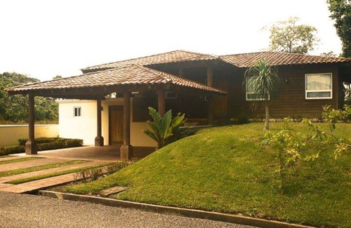 Puerto Barrios Casa | Increíble casa de tres habitaciones en Amatique Bay AB001