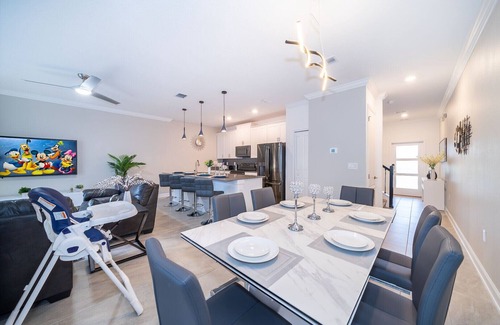 Kissimmee Chalet De Esquí | Amazing Townhouse 4Bed/3Bath/Pool/5Min Disney
