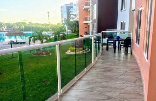 Cancun Apartamento | Amazing View of the lagoon from The big Terrace, Ground Floor Apartment.