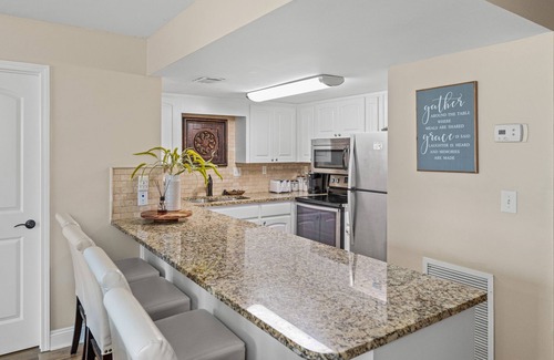 Gulf Shores Condominio | ACOGEDOR CONDOMINIO DIRECTO DEL GOLFO VISTAS INCREÍBLES CON VENTANAS DE PISO A TECHO