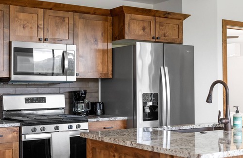 Hill City Casa | Amazing Views! Gorgeous New Home Near Hill City!