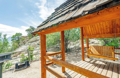 Buena Vista Cabina | AMAZING views of the Collegiate Peaks and most secluded 1 Room Dry Camping Cabin. Sleeps up to 4.