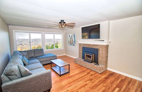 Waterbury Casa | Amazing views of the Brass City