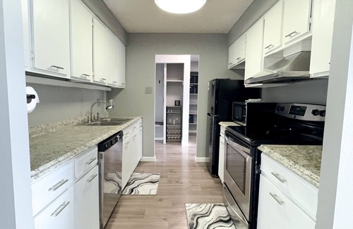 Southeast Colorado Springs Condominio | Amazing Views - 1-bedroom condo in Colorado Springs with AC, WiFi