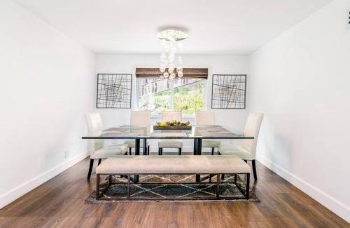 Solana Beach Casa | Amazing Views with Heated Pool and Jacuzzi Near Beach