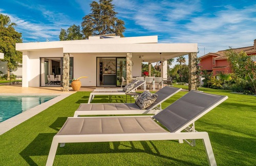 Carihuela Casa | Amazing villa with heated pool
