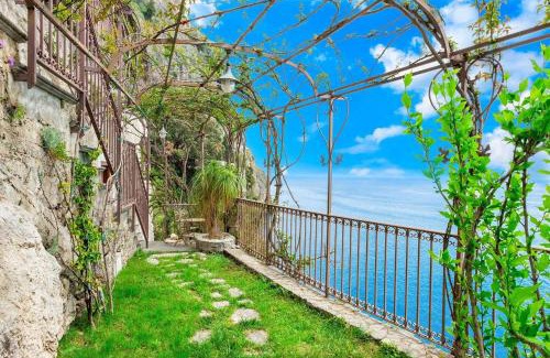 Furore Casa | Amazing Villa With Pool In Amalfi