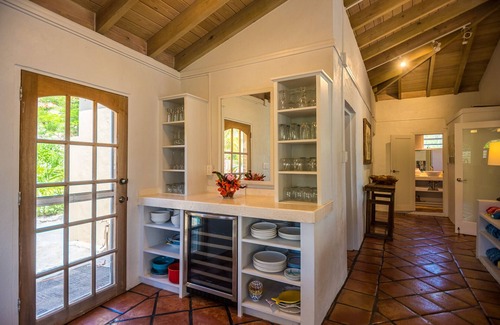 Daseys Villa | "Mongoose Manor en el mar" ... Condominios impresionante!