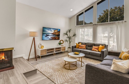 Torrance Casa | Amazingly Designed Outstanding Torrance Home | LUX