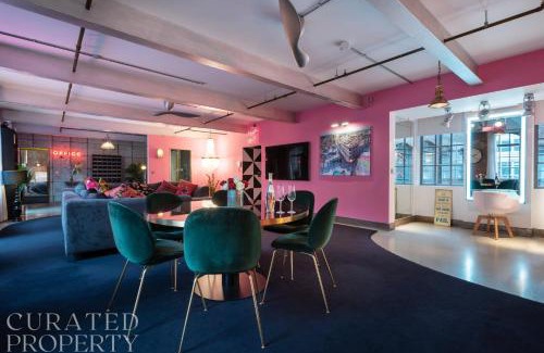 Soho Apartamento | Amazingly Luxurious Loft Apartment, Soho - 3 Bedrooms, 2 Bath & Office