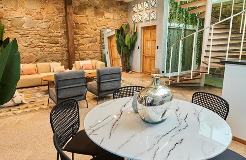 Casco Viejo Apartamento | AmazINN Places private Splash Pool and relaxing Sound of Sea