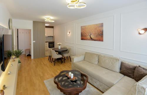 Nis Apartamento | Amazon Royale Apartment
