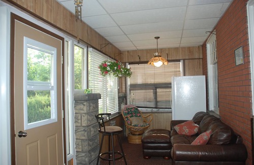 Stratford Casa | Embajador B & B Guest Home