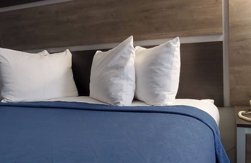 South Yarmouth Hotel | Ambassador Inn & Suites