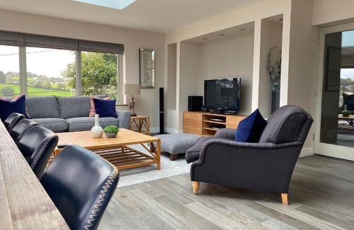 Saundersfoot Casa | Amber Cottage - Luxury Cottage, Hot Tub, Sea Views and Log Burner