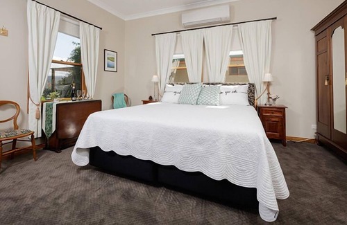 Wattle Grove Cama Y Desayuno | Ambience on Huon B&B