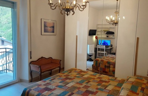 Stroncone Casa | Ambiente Sereno e Vista Panoramica, Ideale per Coppie