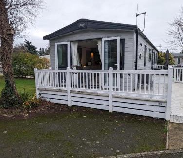 New Forest District Complejo | Ambleside SHOREFIELD Holiday Park in Quiet cul de sac ENTERTAINMENT AND LEISURE PASSES INCLUDED