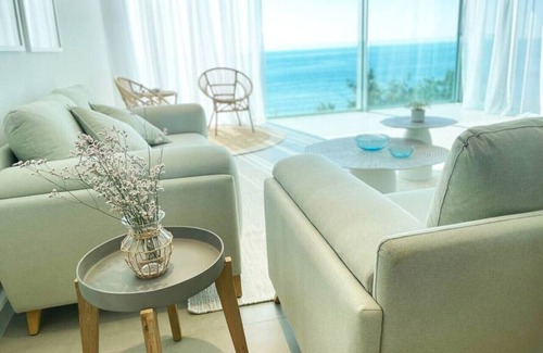 Aamchit Chalet De Esquí | Amchit Bay Luxury Beachfront Oasis