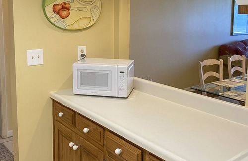 American Beach Condominio | Amelia Island Plantation Condo with Side Ocean View, Balcony, WiFi & Shared Pool