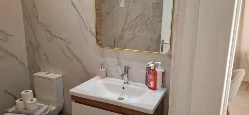 Kavos Apartamento | Amelia's Garden