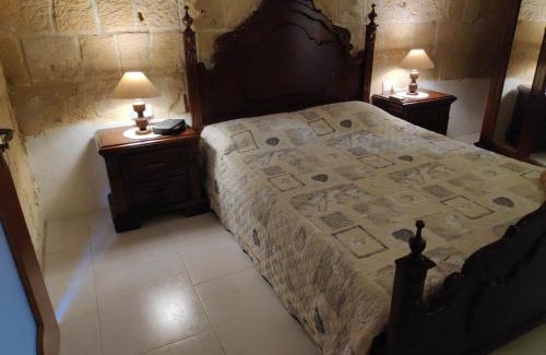 Cospicua Apartamento | Amelia's House of Character