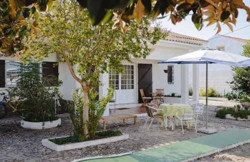 Abrantes Cama Y Desayuno | AmendoeirasHouse-SustainableLiving