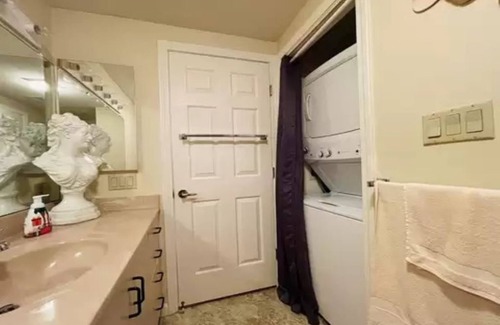 Yarmouth Port Condominio | Amenity Abundant Senior Oasis 55+ 2Br2BTh Yarmouth Port