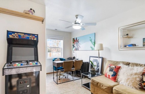 Woodstock Casa | Amenity packed Bungalow w/Office & Hot Tub - Pet Friendly!