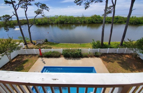 Corolla Light Casa | Amenity-rich 6BR Soundfront | Pool | Hot Tub