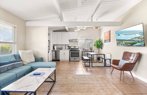 West Beach Apartamento | American Riviera Oasis Close to Beach and Downtown