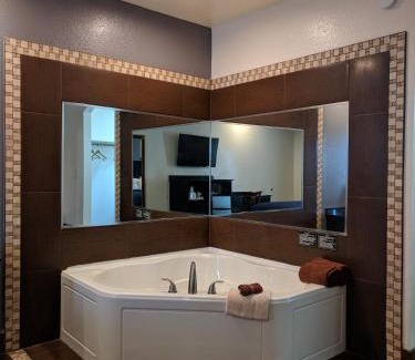 Brownsville Hotel | Americas Best Value Inn - Brownsville