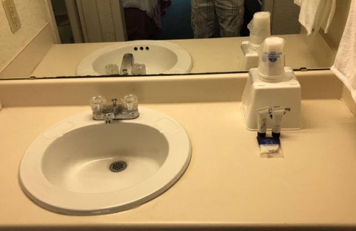 Wilson Apartamento | Americas Best Value Inn Wilson - UNIDAD 5 (UN DORMITORIO) PLANTA BAJA