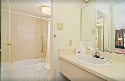 Wilson Apartamento | Americas Best Value Inn Wilson - UNIDAD 5 (UN DORMITORIO) PLANTA BAJA
