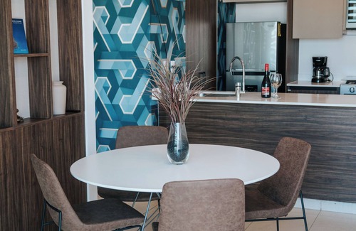 Guadalajara Apartamento | Americas Residence, Downtown, Financial zone, Jacuzzi, Rooftop, Best Wifi. GDL