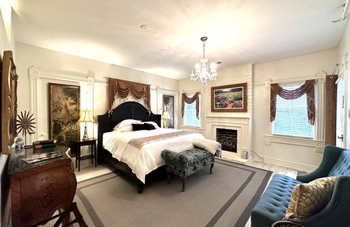 Historic Downtown Savannah Cama Y Desayuno | Amethyst Garden Inn