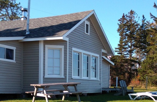 Lorneville Cabaña | Amherst Shore Country Inn Cottage