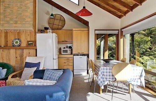 Omori Casa | En medio de Bush y Birdsong - Pukawa Holiday Home