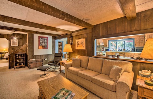 New Holland Apartamento | Amish Country Apartment w/ Cozy Fireplace!
