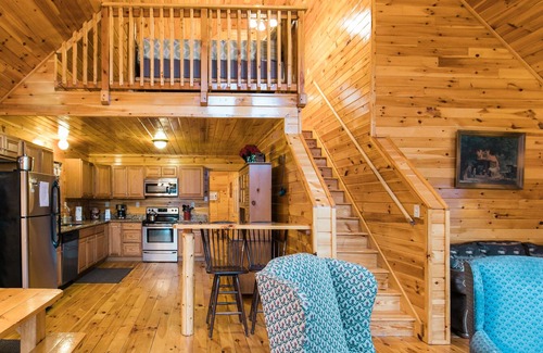 Hickory Hills Chalet De Esquí | Amish inspirado chalet de 6 dormitorios en el área de esquí, rafting, senderismo y ciclismo