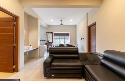 Thrissur Apartamento | Amminis Mansion by Doris Homes