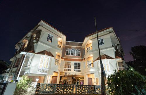 Thrissur Apartamento | Amminis Mansion by Doris Homes