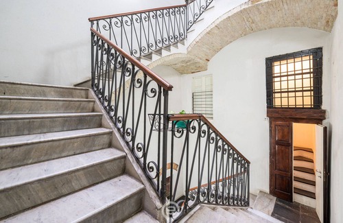 Historic Castle District Casa | Amo Castle Rooms - Suite Gold