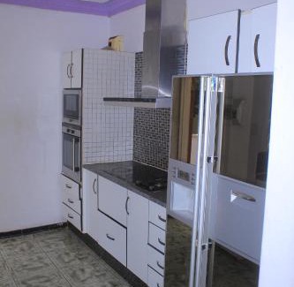 Kasane Cama Y Desayuno | AMOGELANG GUEST HOUSE