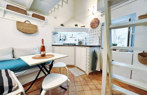 Latina Lido Apartamento | [Among the alleys of Sperlonga] History, Sea and Relaxation