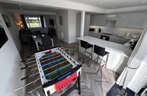 Aylesbury Casa | Amora Stays