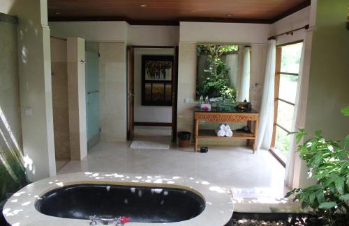 Pejeng Kawan Hotel | Amori Villas