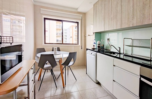 Viana do Castelo Apartamento | Amorosa Beatch Apartment - 5 Minutes From The Beach